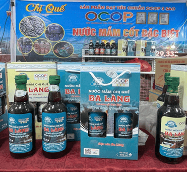 OCOP - Nước mắm chị Quế Ba làng - xách/2 chai 500ml